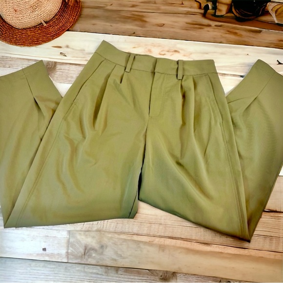 Free People Green Pleated Wide Leg Trousers, Rear Belt, Ankle Pleat, Size 2 - Picture 14 of 14